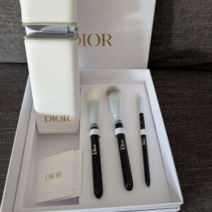 Dior White Travel Brush Set